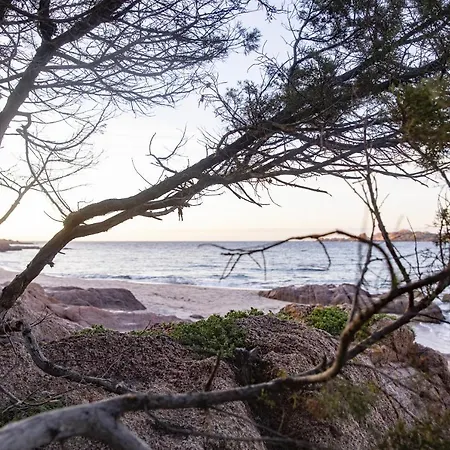 A Due Passi * Isola Rossa (Sassari)